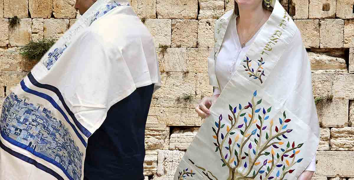 yair em tallit